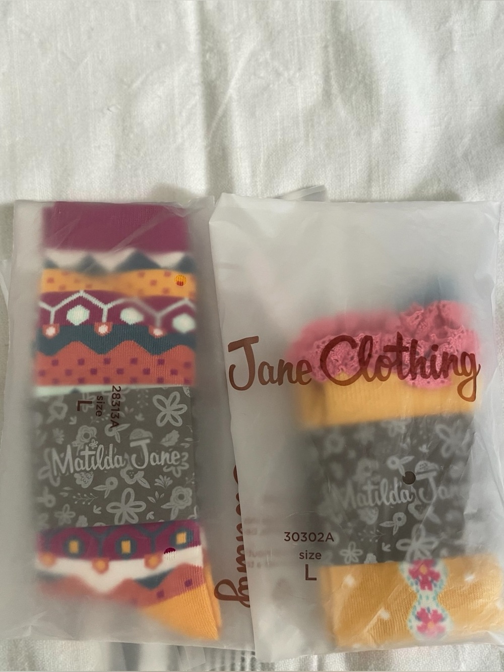 NIB: Bundled 2 pairs of Matilda Jane Girls Socks Size Large 1-4